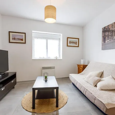 Du Chateau Szálloda *